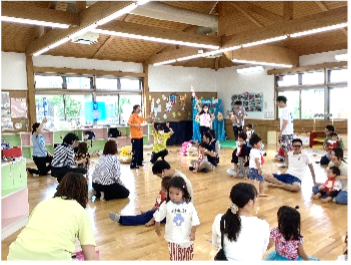 だるまちゃんと!パパも一緒に運動会ごっこ
