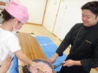 パパと一緒にクッキング